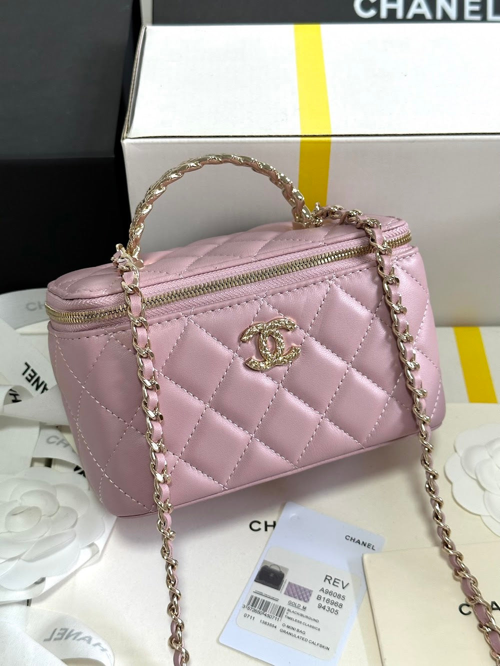 new-luxury-designer-bags-nm9391