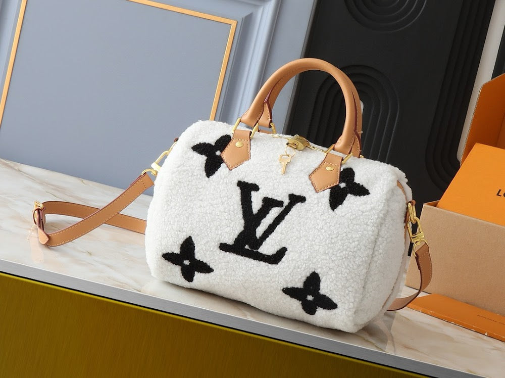 Dragons Bags ln Luxury Bag --81575
