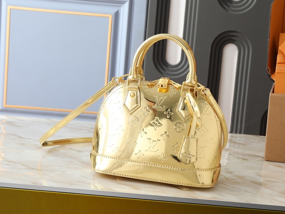 Dragons Bags ln Luxury Bag --77681