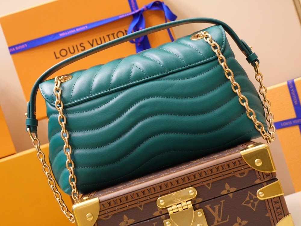 Dragons Bags ln Luxury Bag --66552
