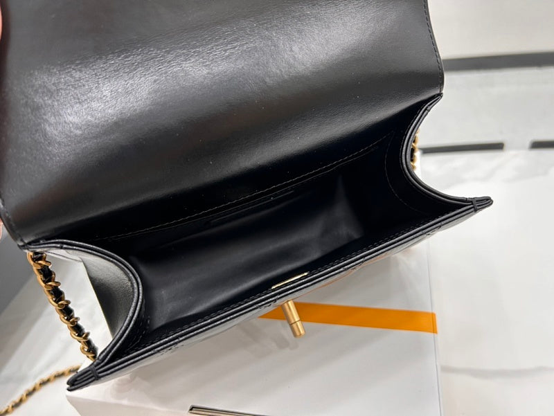 new-luxury-designer-bags-nm9295