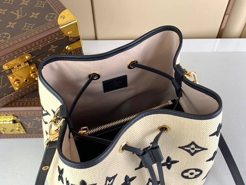 Dragons Bags ln Luxury Bag --68301
