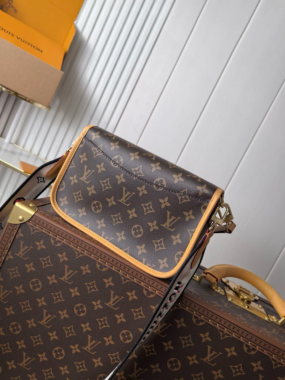 Dragons Bags ln Luxury Bag --81553