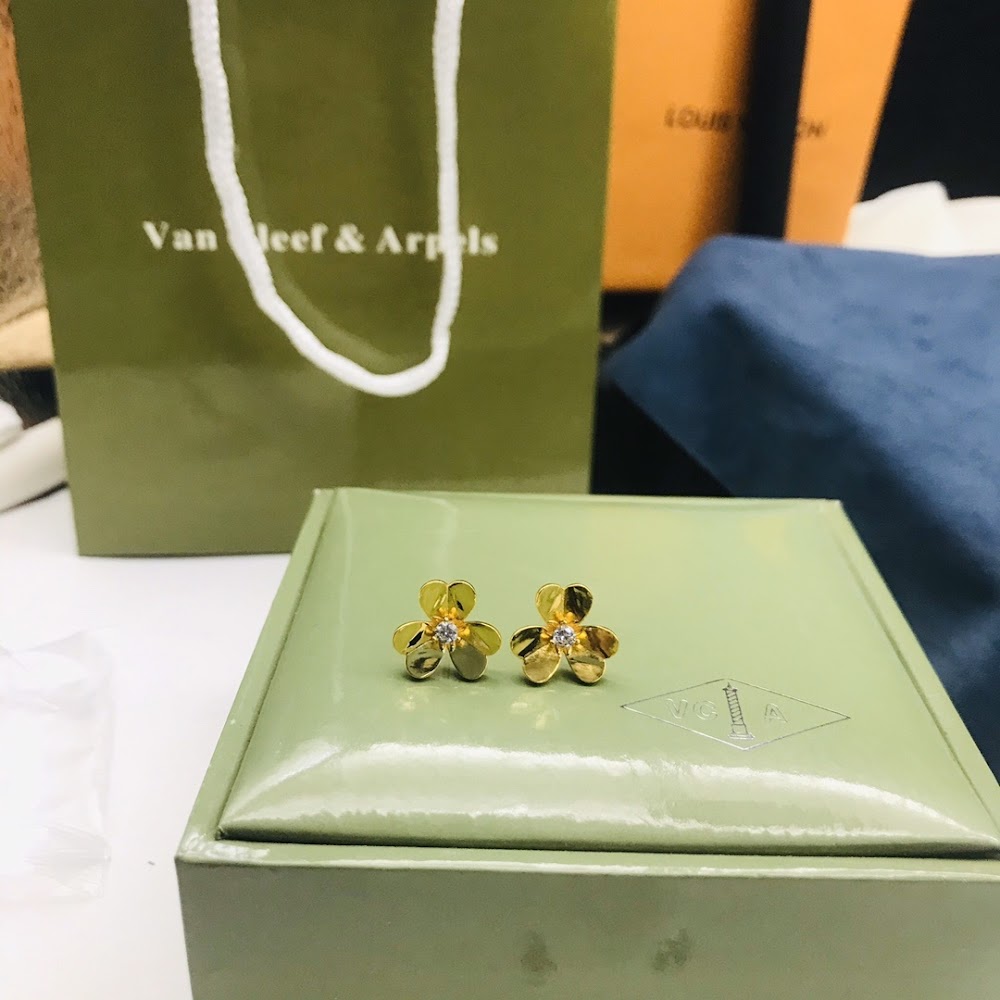 Dragons Bags VCA Luxury Jewelry --52071