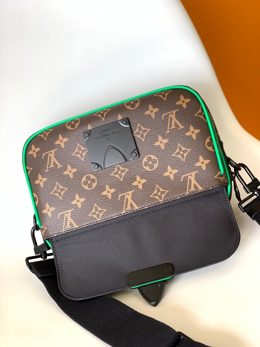 Dragons Bags ln Luxury Bag --71673