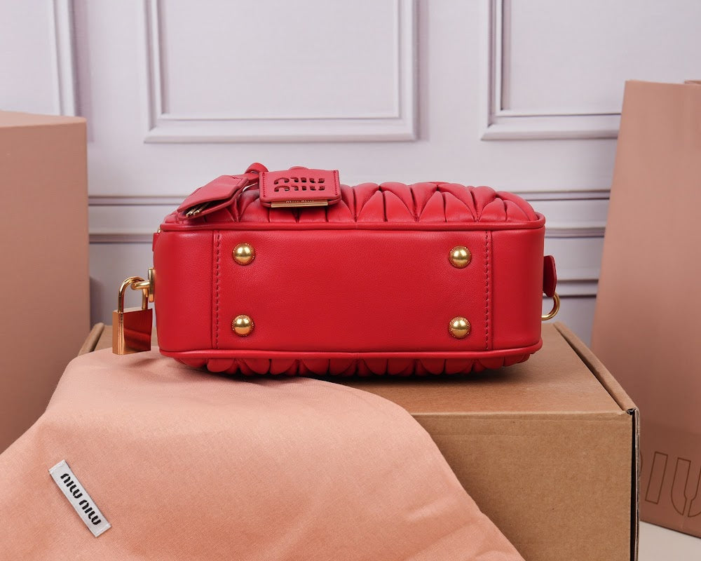Dragons Bags Miun Miun Luxury Bag --123056