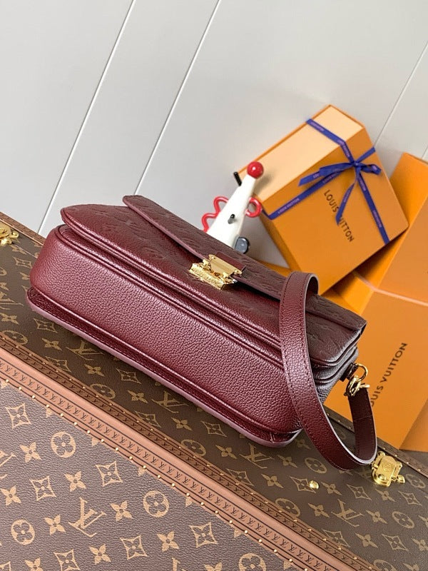 Dragons Bags ln Luxury Bag --81812