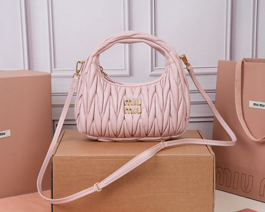 Dragons Bags Miun Miun Luxury Bag --123610