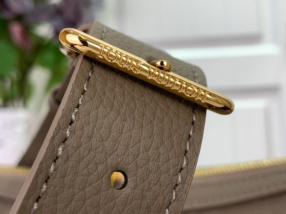 Dragons Bags ln Luxury Bag --97299