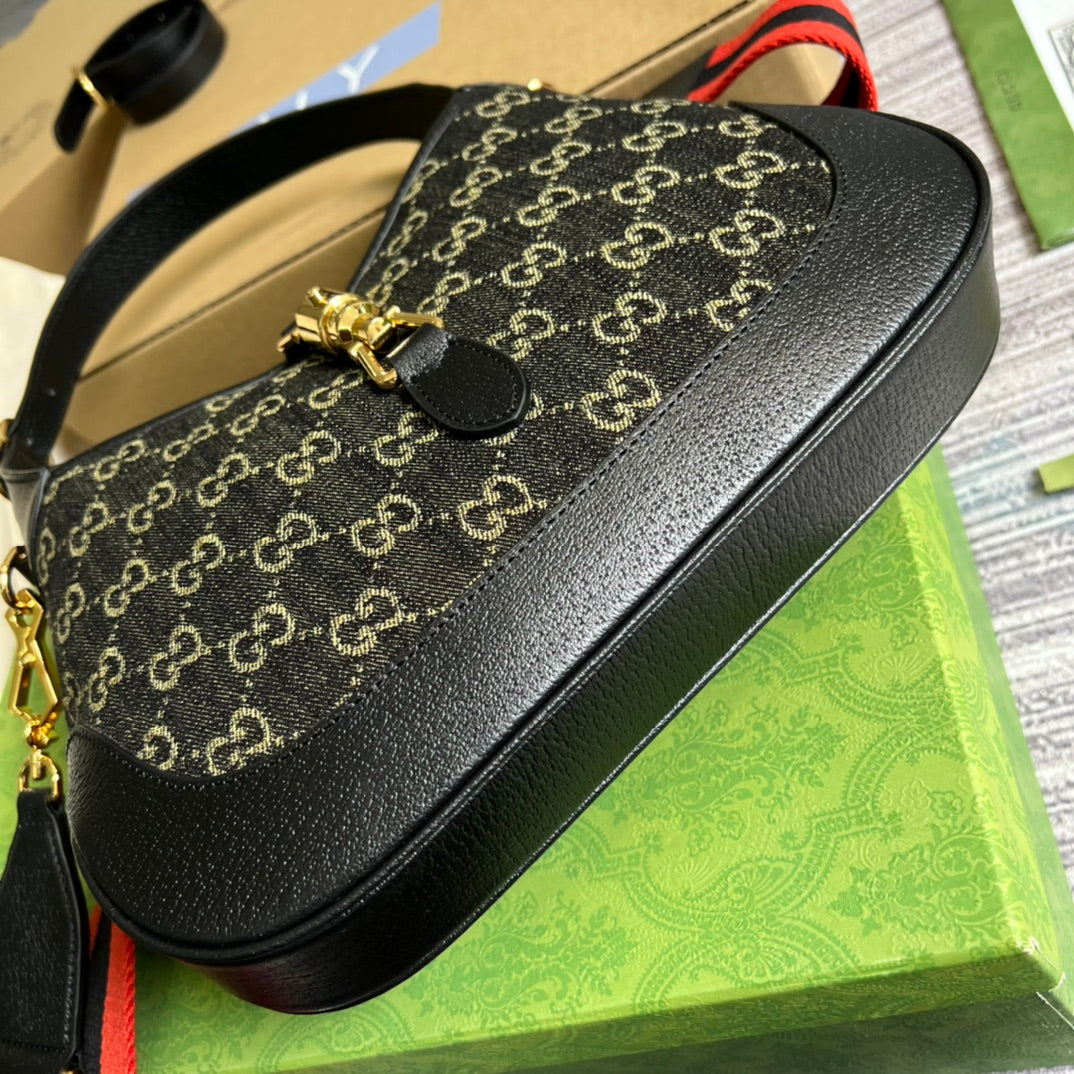 VBS SHOULDER BAG BIG SIZE BLACK 678843