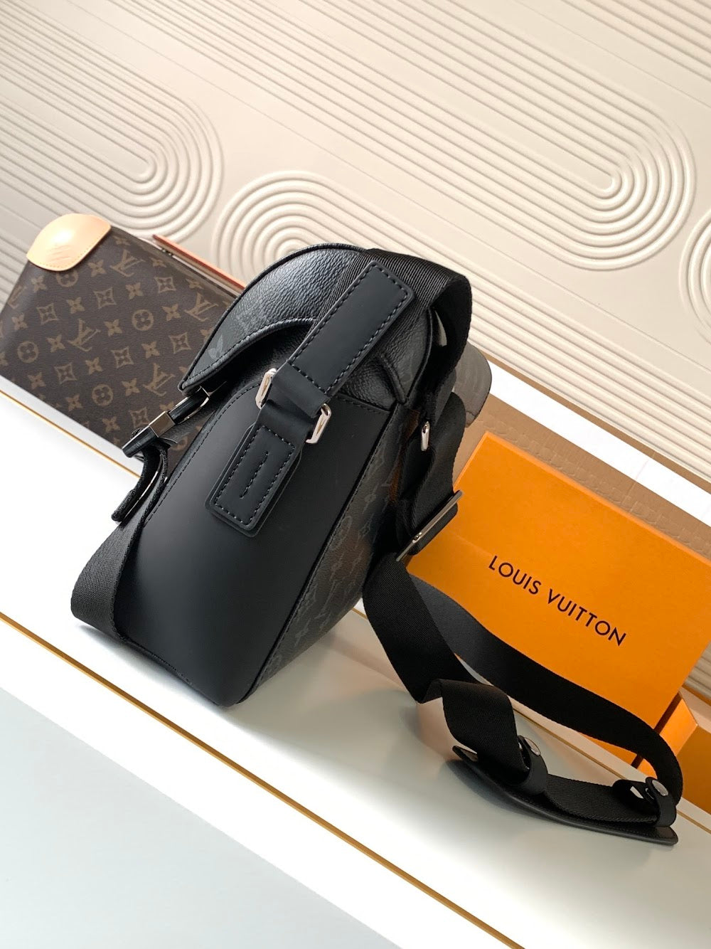 Dragons Bags ln Luxury Bag --71070