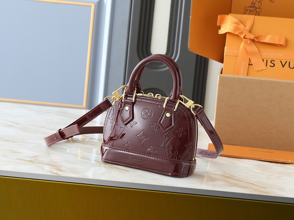Dragons Bags ln Luxury Bag --76812