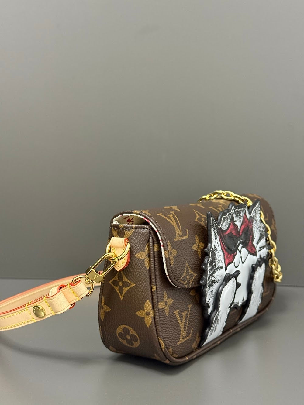Dragons Bags ln Luxury Bag --96919