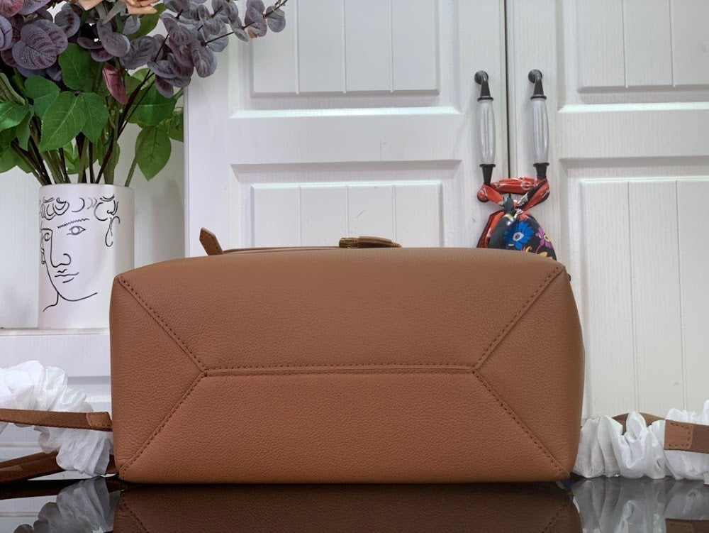 Dragons Bags ln Luxury Bag --97298