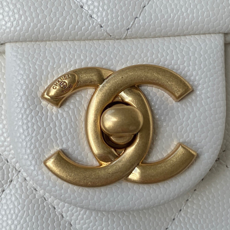 Dragons Bags Detail