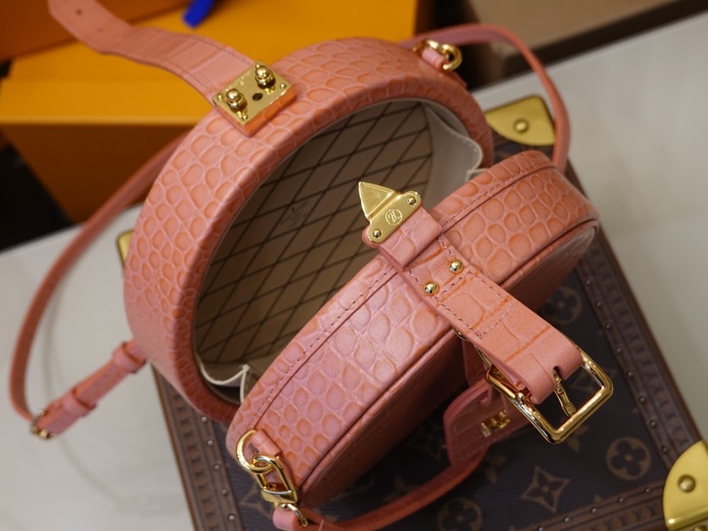 Dragons Bags ln Luxury Bag --60218