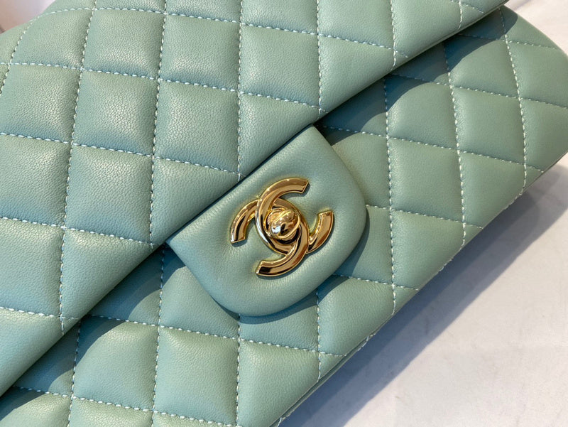 Dragons Bags Detail