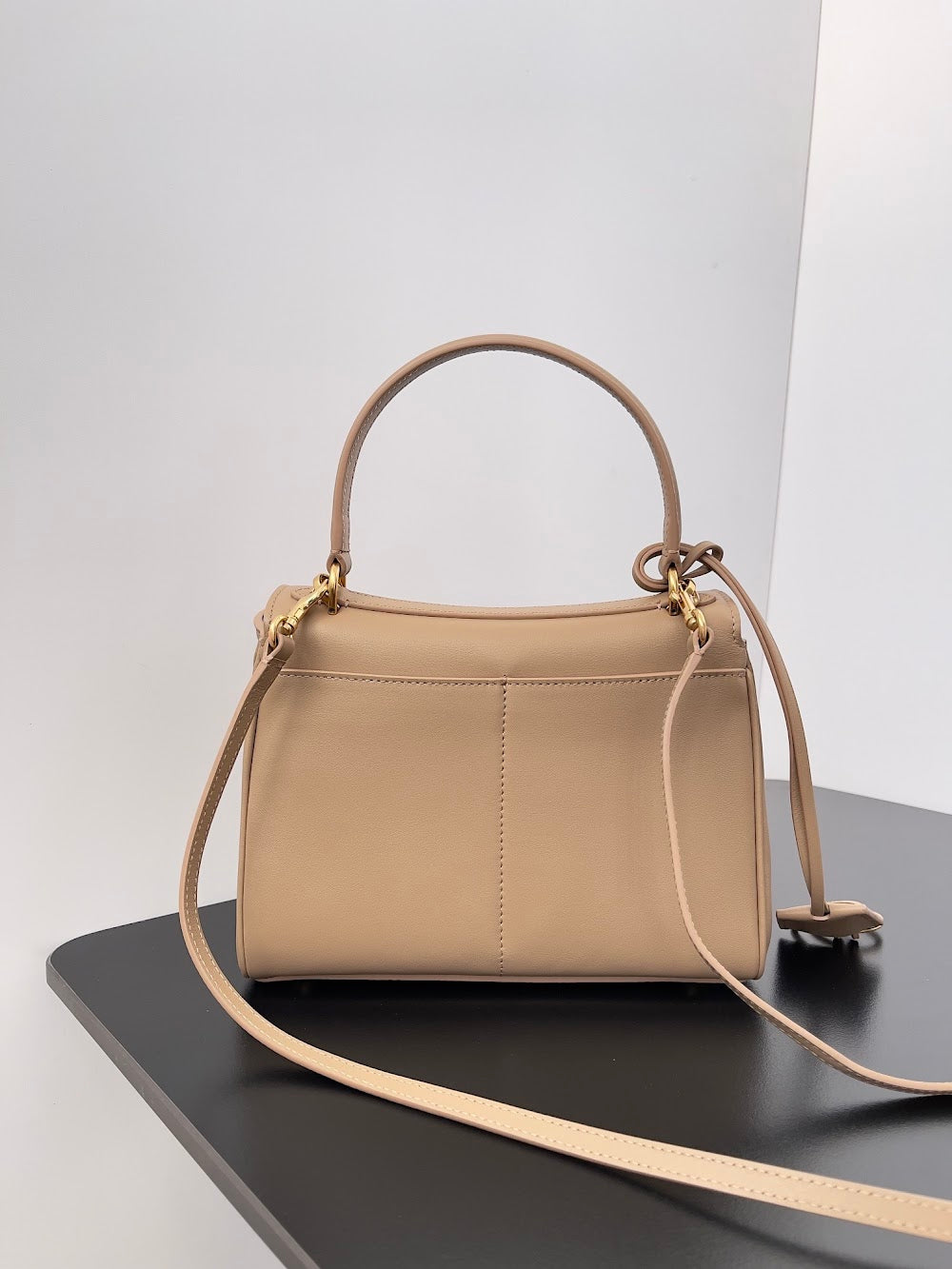 Dragons Bags Balenciaga Luxury Bag --110696