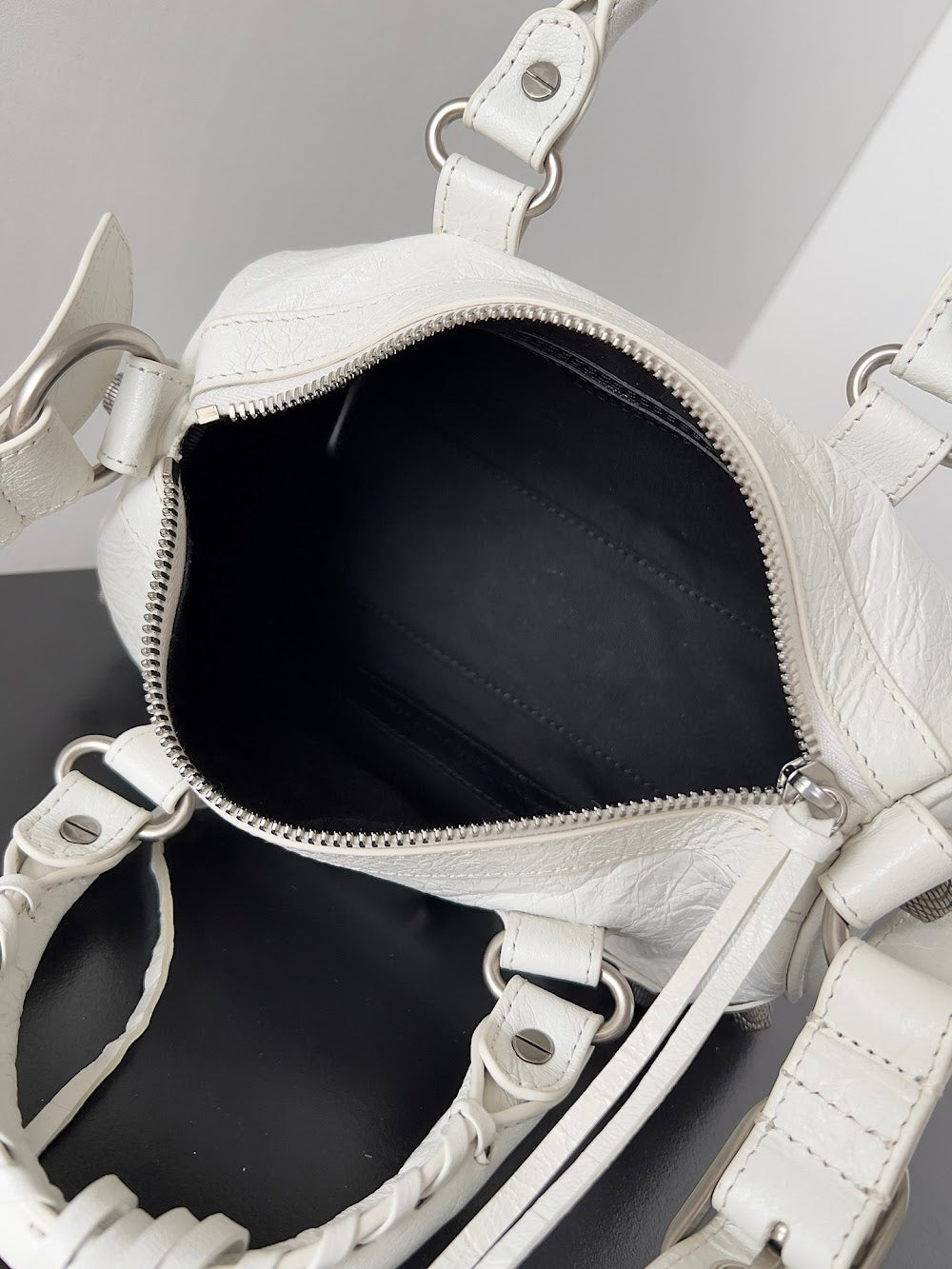 Dragons Bags Balenciaga Luxury Bag --111132