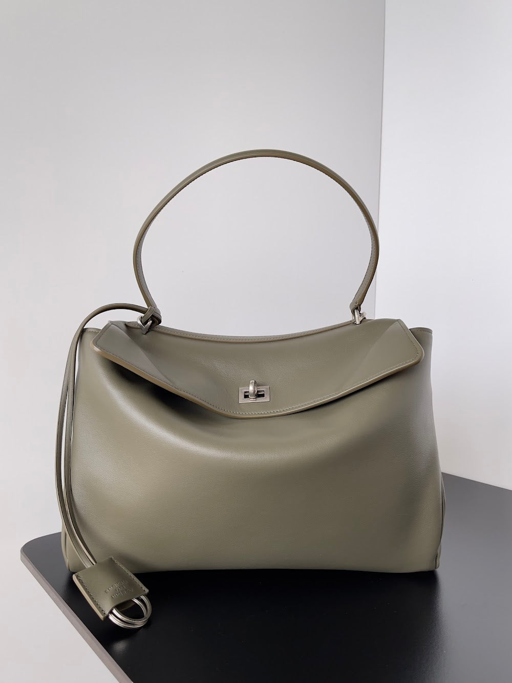 Dragons Bags Balenciaga Luxury Bag --111598