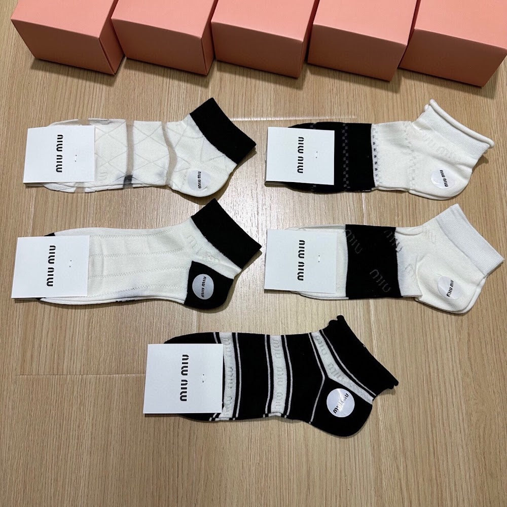 Dragons Bags Premium Luxury Socks --98304