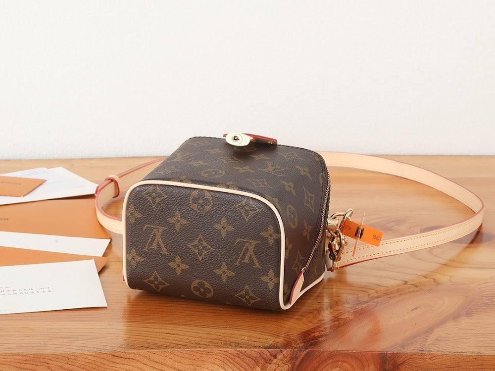 Dragons Bags ln Luxury Bag --97323