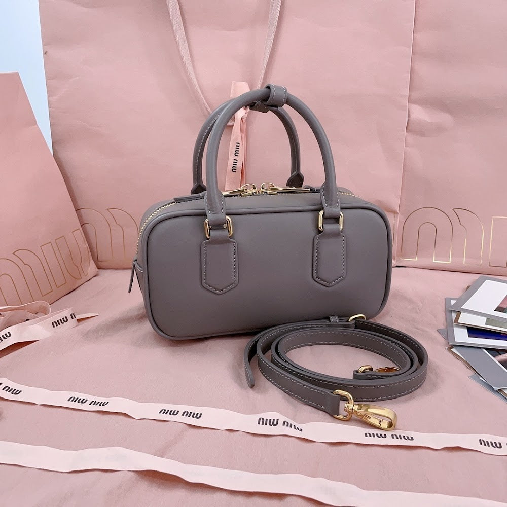 Dragons Bags Miun Miun Luxury Bag --122890