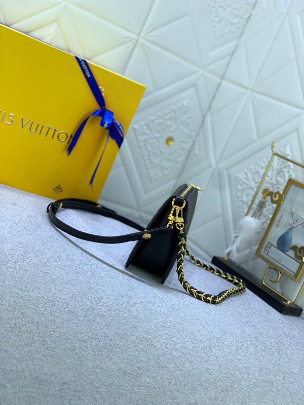 Dragons Bags ln Luxury Bag --81398