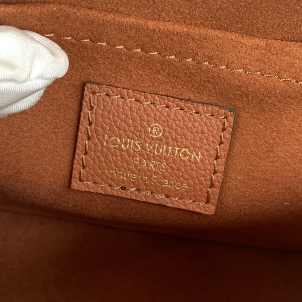 Dragons Bags ln Luxury Bag --67318