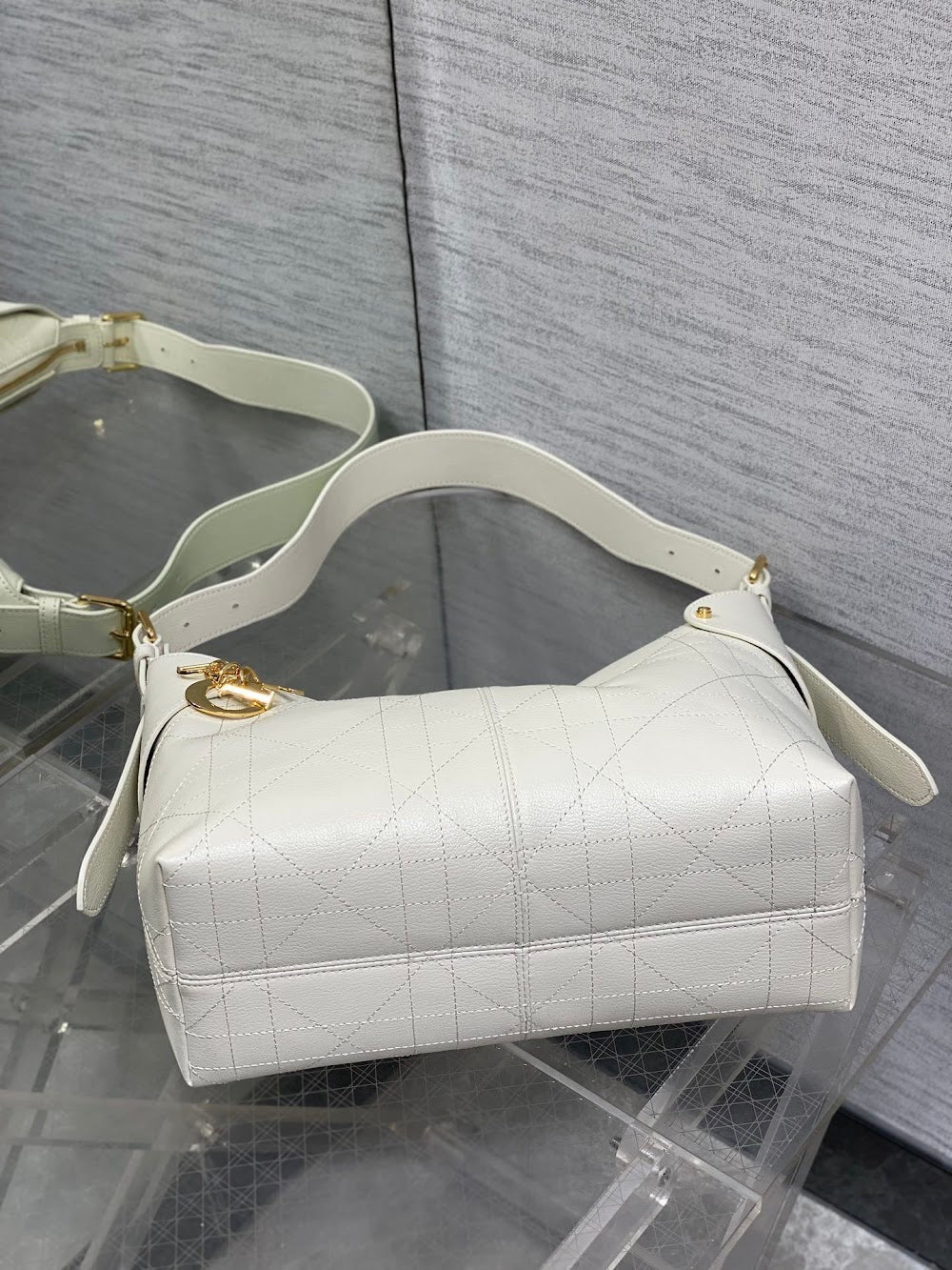 Dragons BagsDiorn Luxury Bag --116078