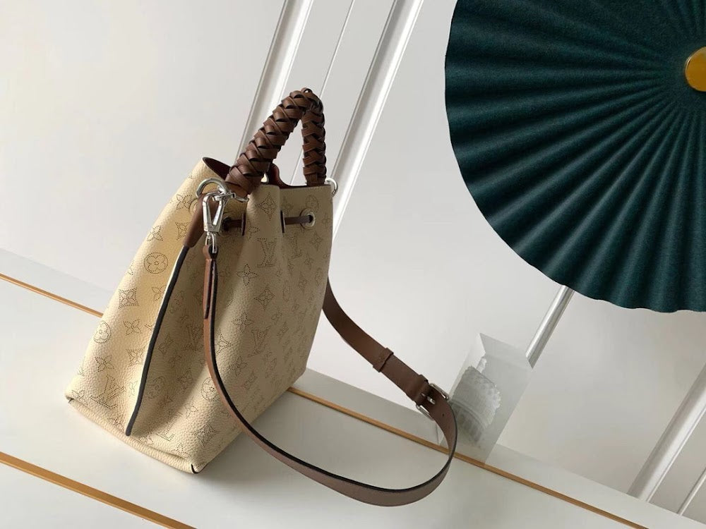 Dragons Bags ln Luxury Bag --97109