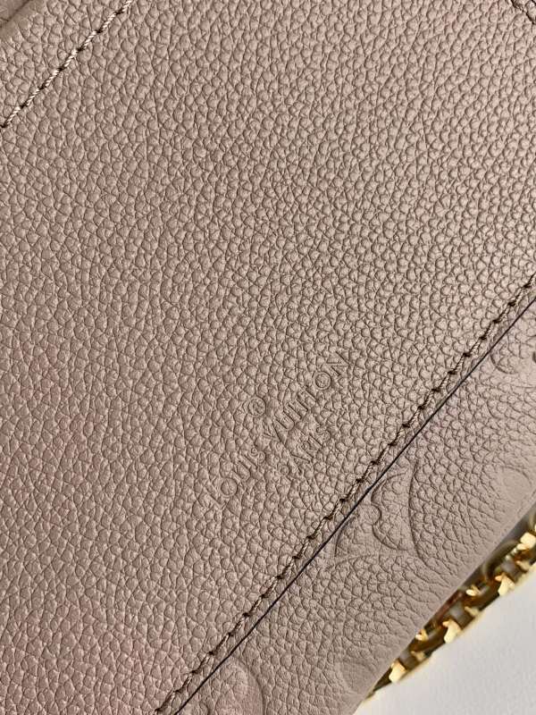 Dragons Bags ln Luxury Bag --61115