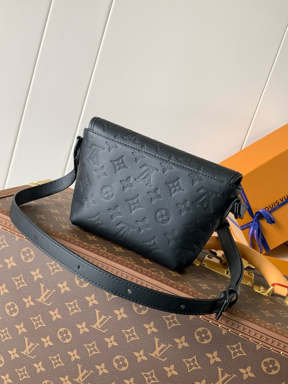 Dragons Bags ln Luxury Bag --71105