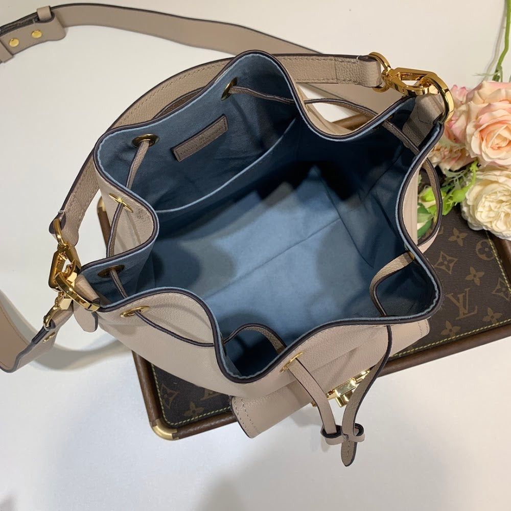 Dragons Bags ln Luxury Bag --59825