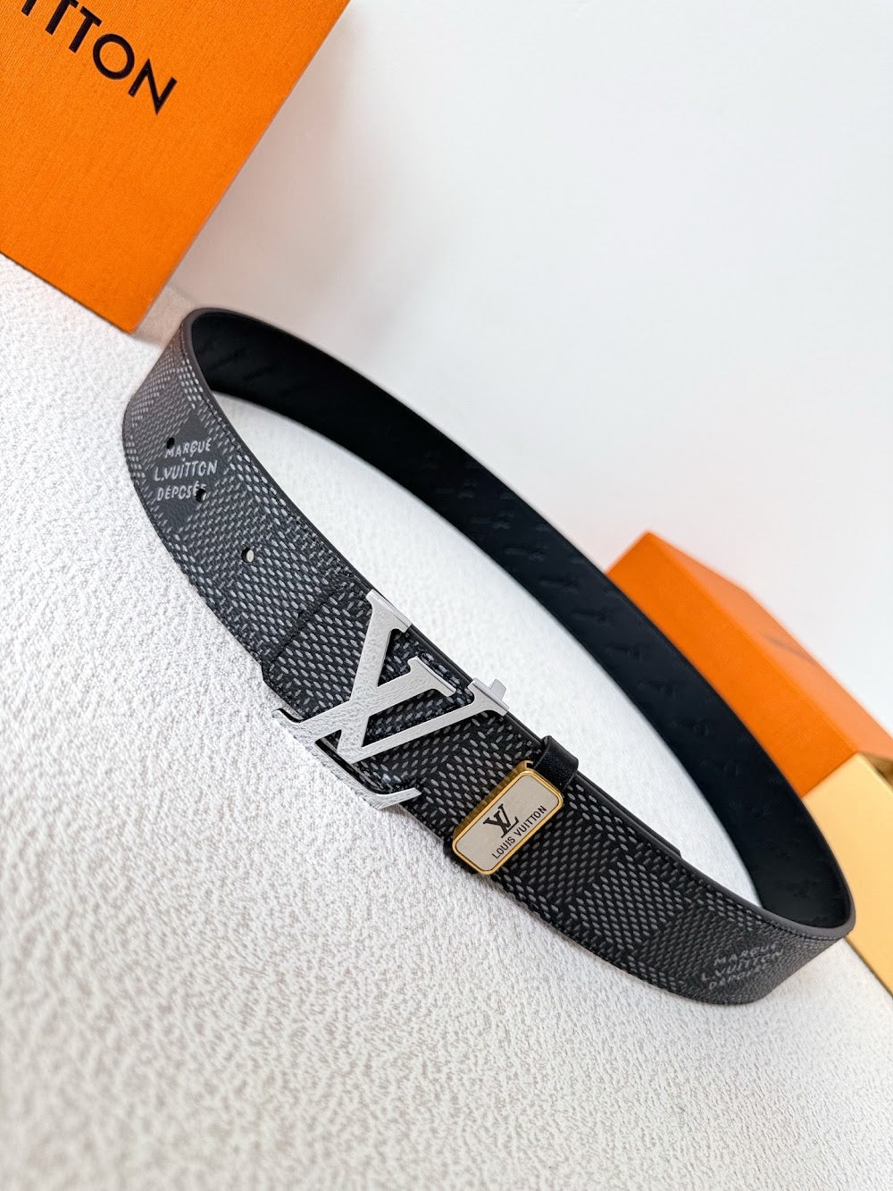 Dragons Bags ln Luxury Belt --100556