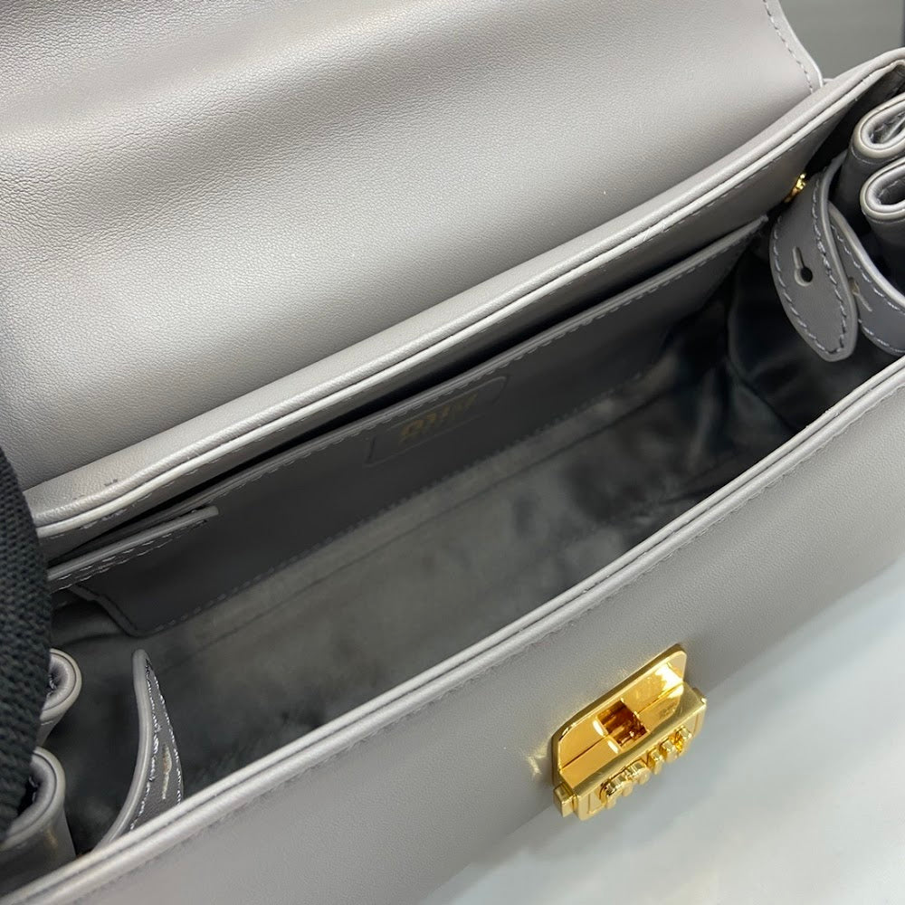 Dragons Bags Miun Miun Luxury Bag --122359
