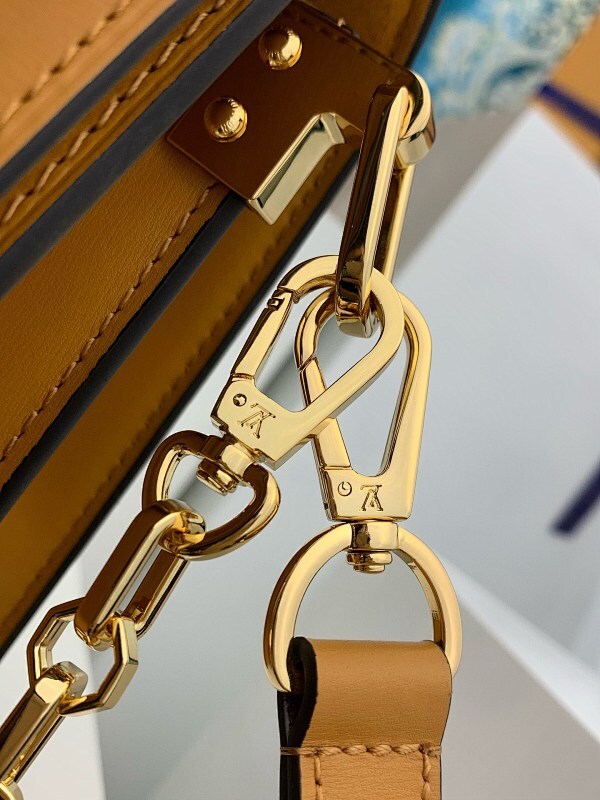 Dragons Bags ln Luxury Bag --67167