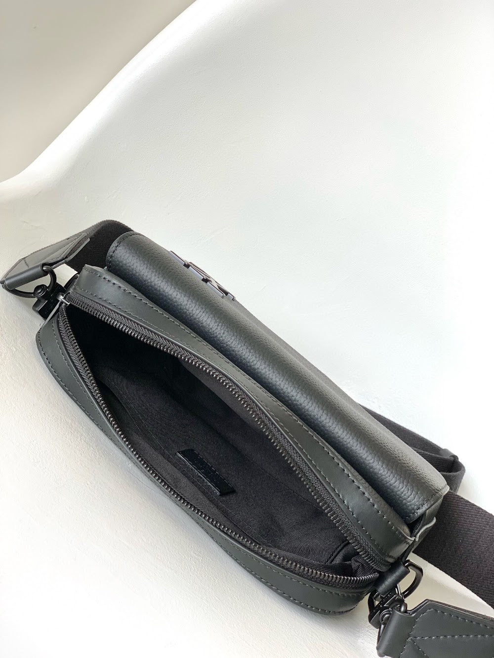 Dragons Bags ln Luxury Bag --71325