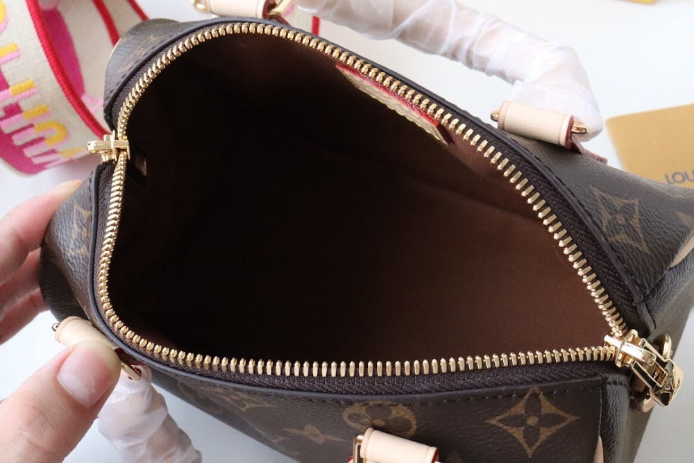 Dragons Bags ln Luxury Bag --66906
