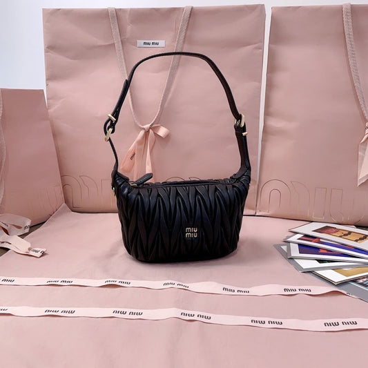 Dragons Bags Miun Miun Luxury Bag --123707