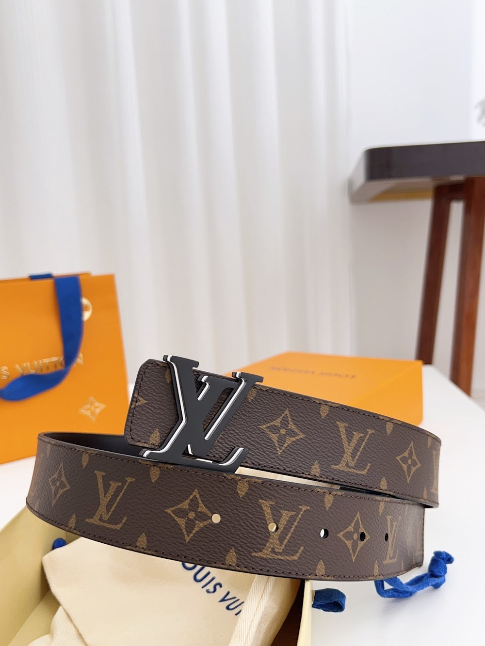Dragons Bags ln Luxury Belt --110142