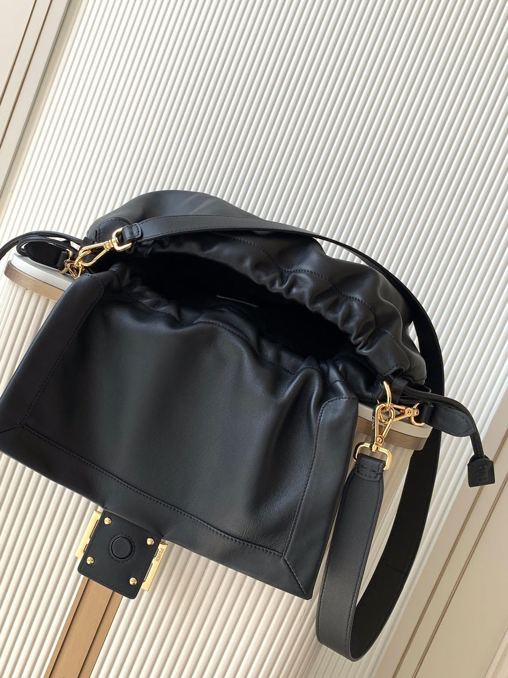 new-designer-premium-bags-nm15031