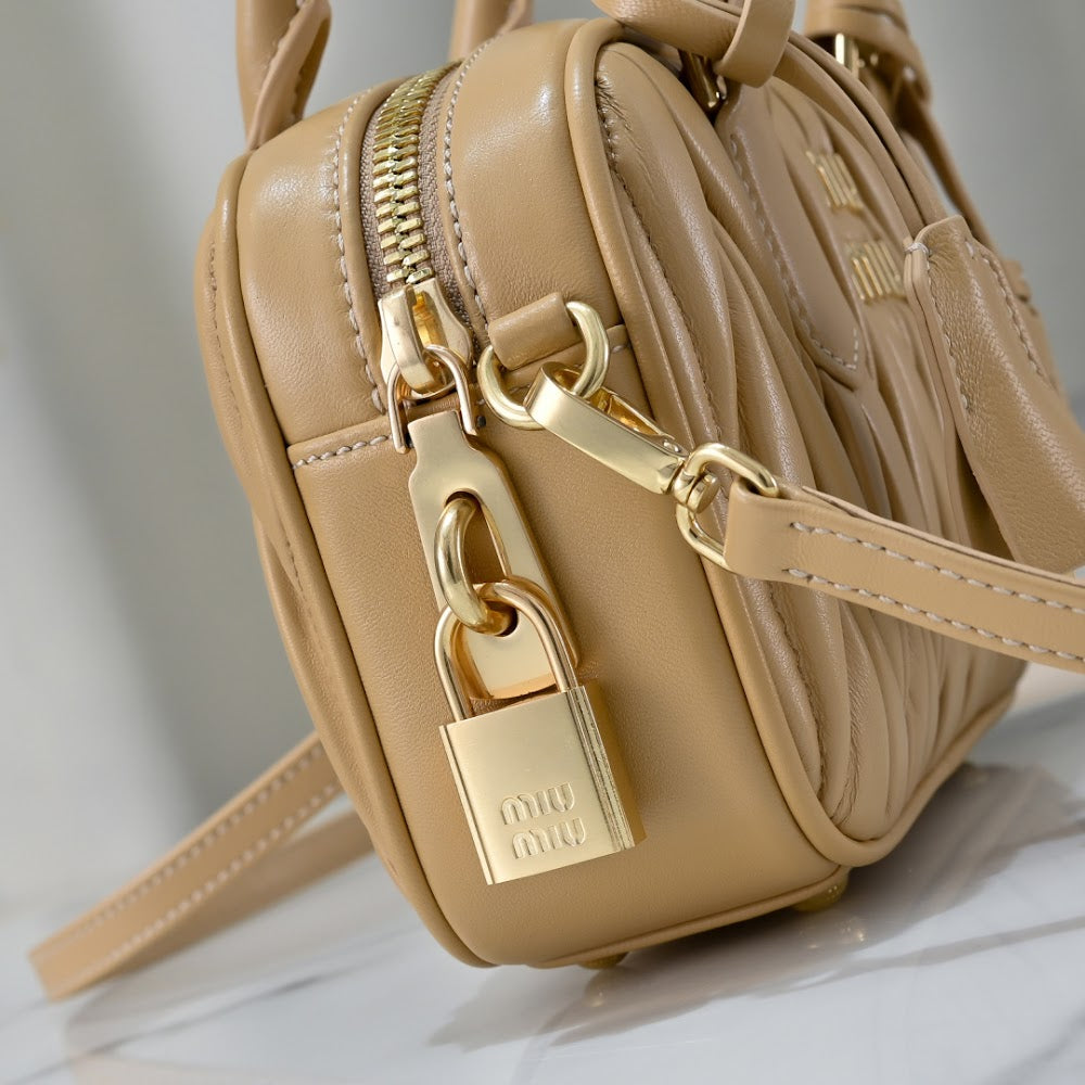 Dragons Bags Miun Miun Luxury Bag --123628