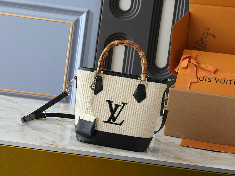 Dragons Bags ln Luxury Bag --81747