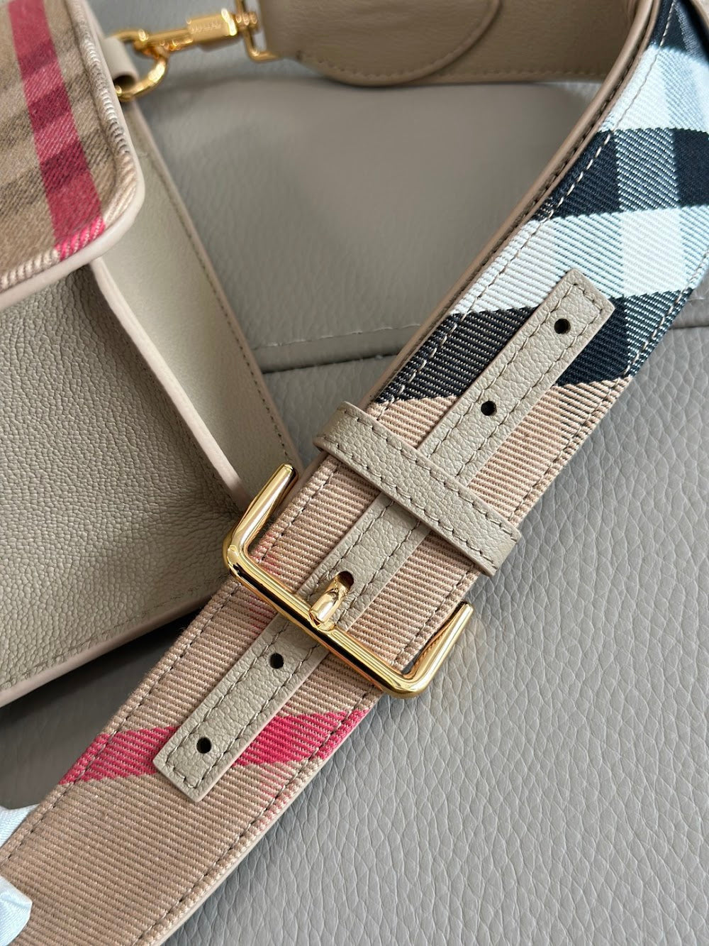 Dragons Bags Burberryn Luxury Bag --92929