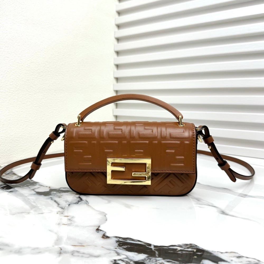 new-luxury-designer-bags-nm15787