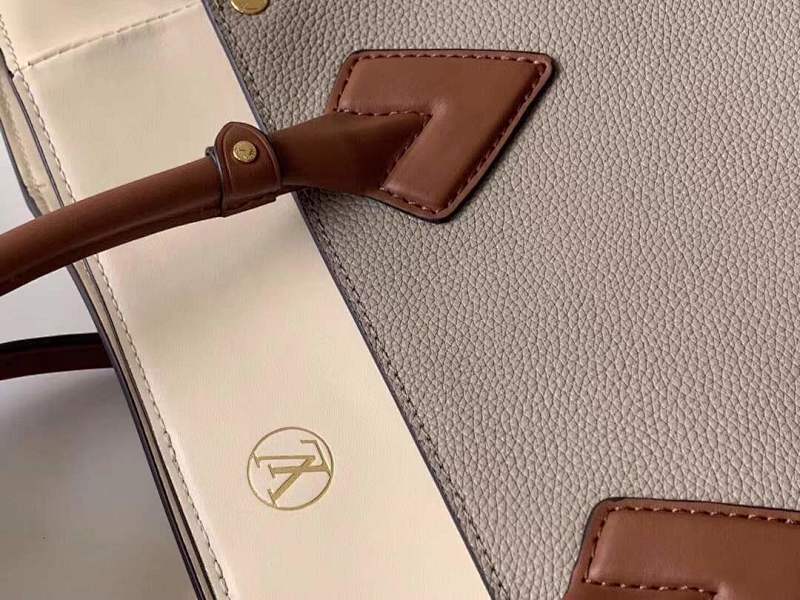 Dragons Bags ln Luxury Bag --60469