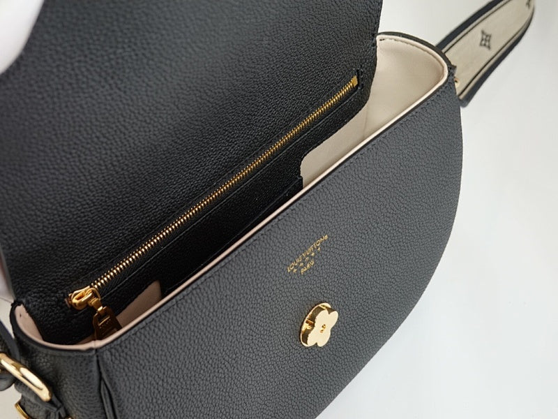 Dragons Bags ln Luxury Bag --60557