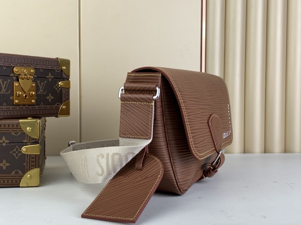 Dragons Bags ln Luxury Bag --61883