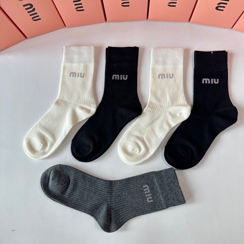 Dragons Bags Premium Luxury Socks --98013